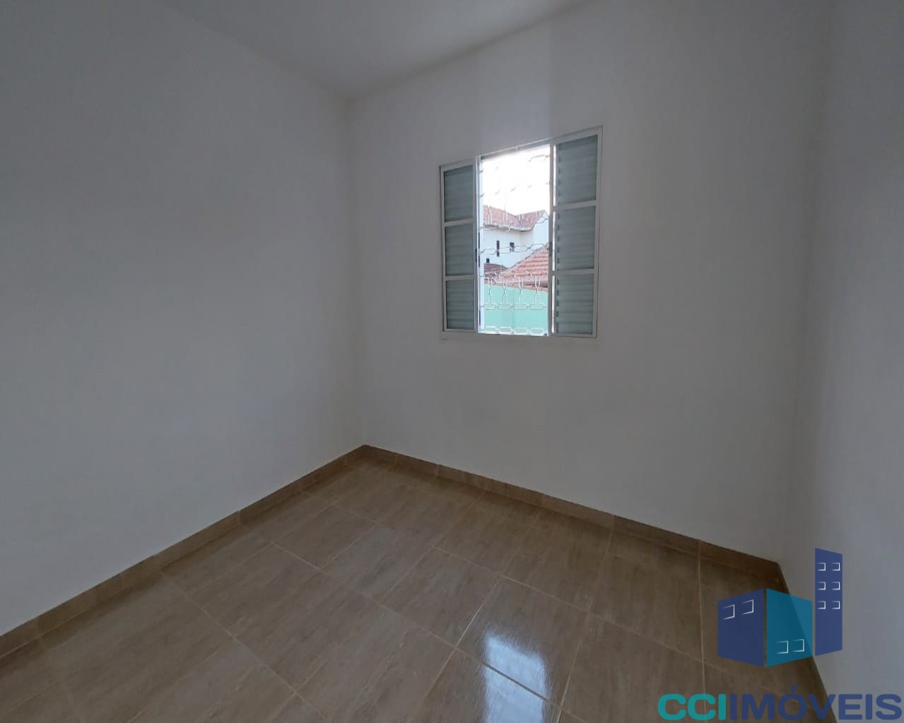 Casa para alugar com 3 quartos, 1m² - Foto 3