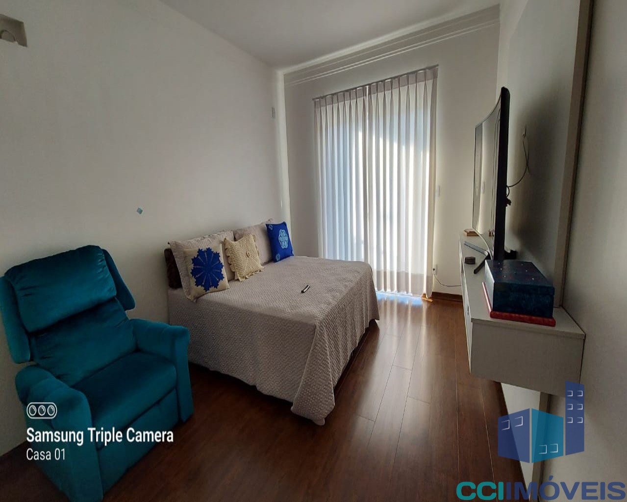 Casa à venda com 3 quartos, 360m² - Foto 4