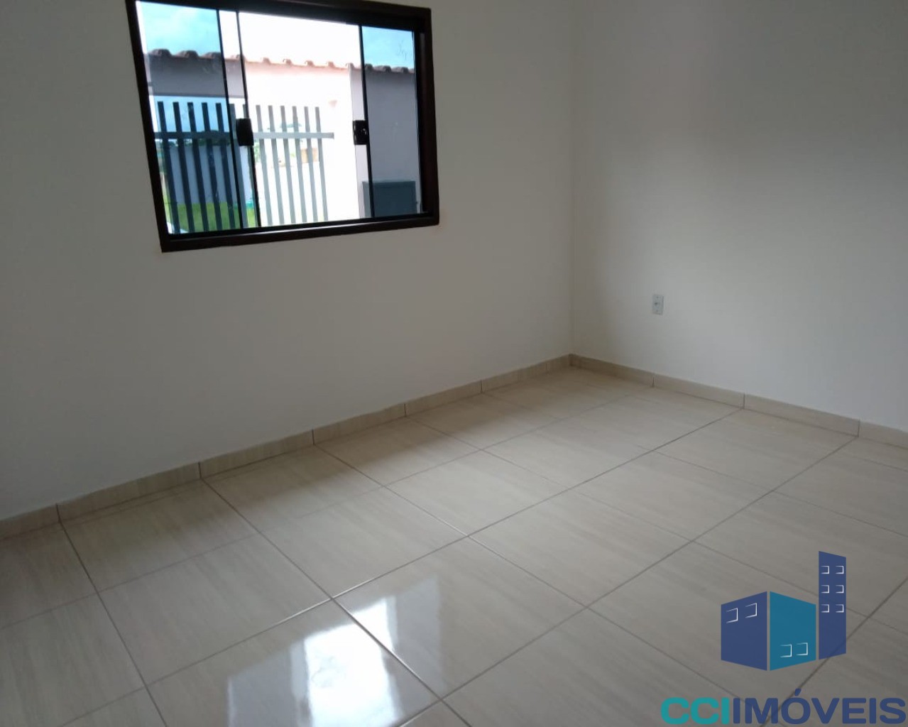 Casa à venda com 3 quartos, 1m² - Foto 4