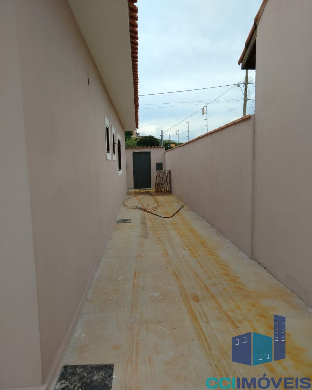 Casa à venda com 3 quartos, 1m² - Foto 5