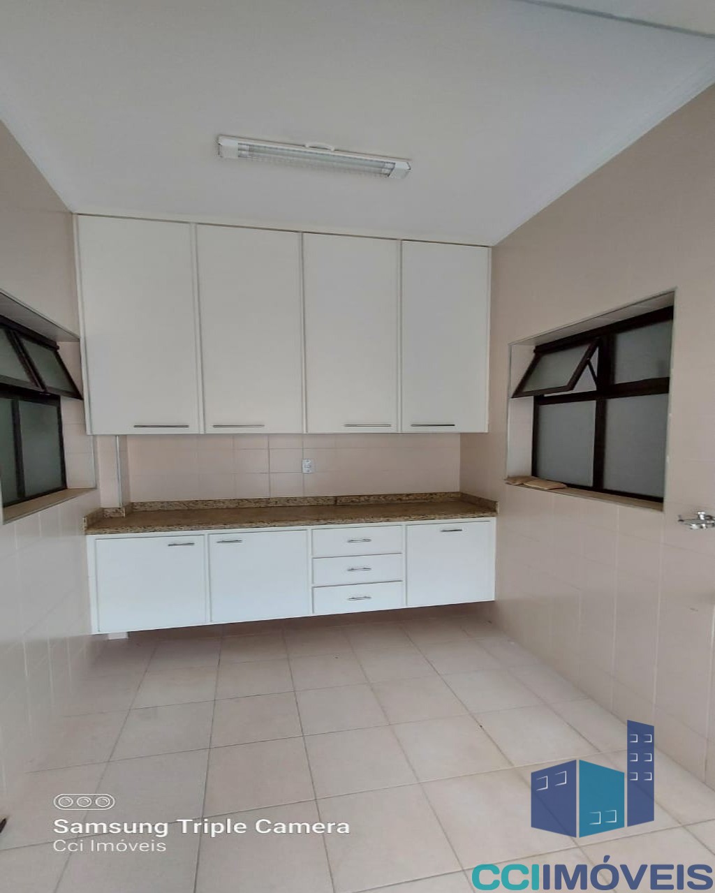 Apartamento à venda com 3 quartos, 1m² - Foto 9