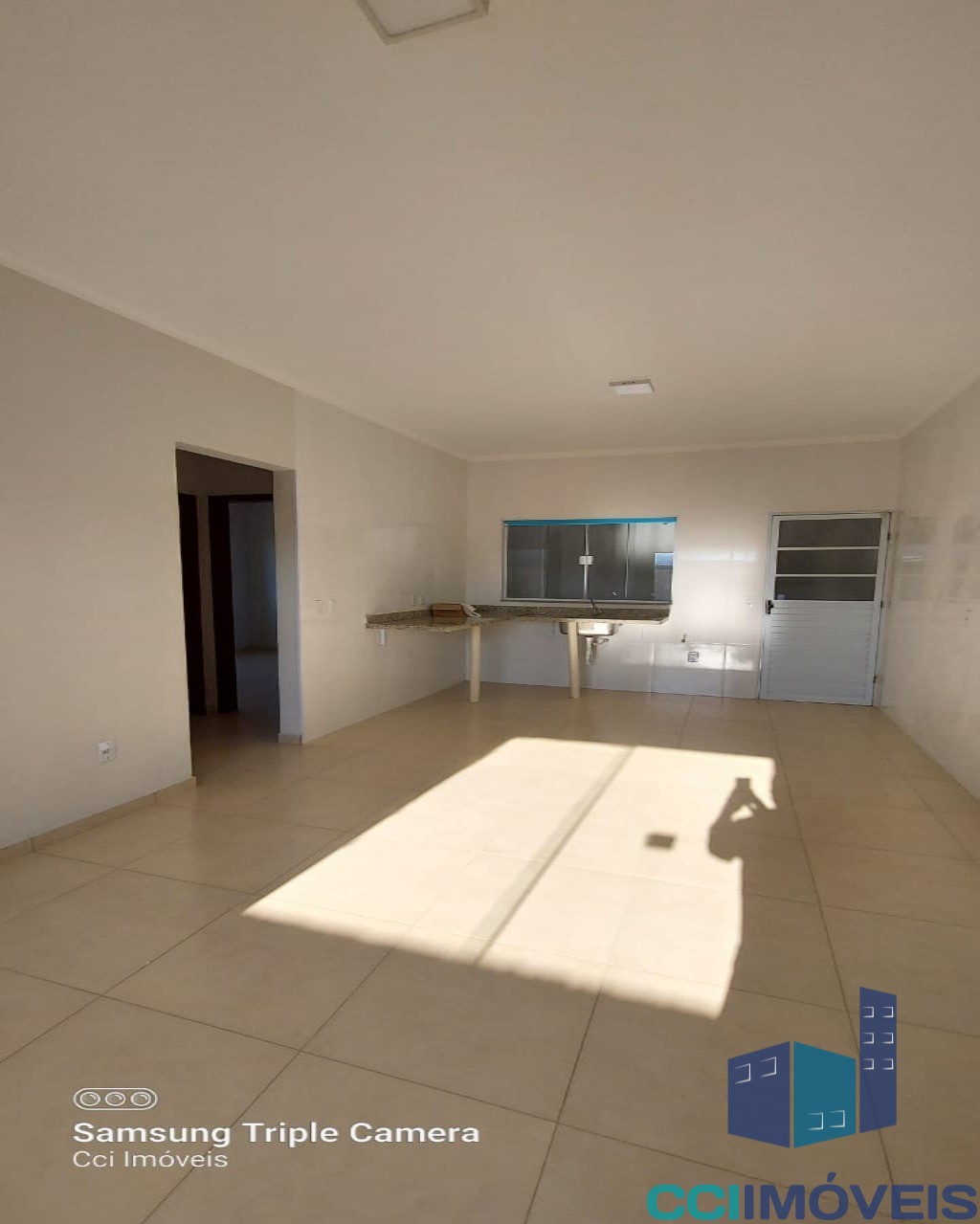 Apartamento à venda e aluguel com 2 quartos, 1m² - Foto 9