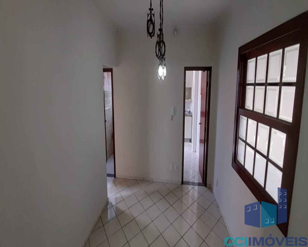 Casa à venda com 3 quartos, 150m² - Foto 2