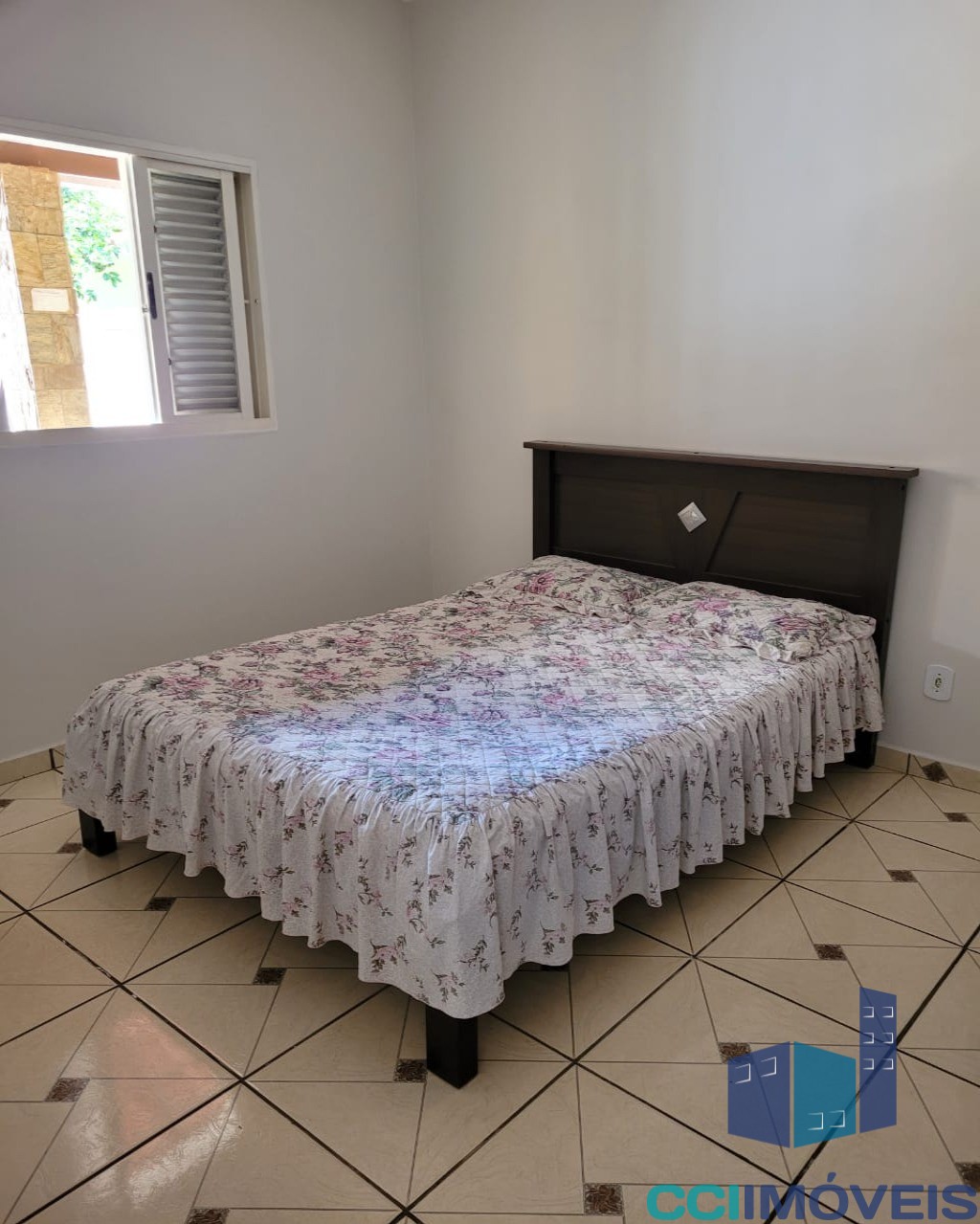 Casa à venda com 3 quartos, 150m² - Foto 11