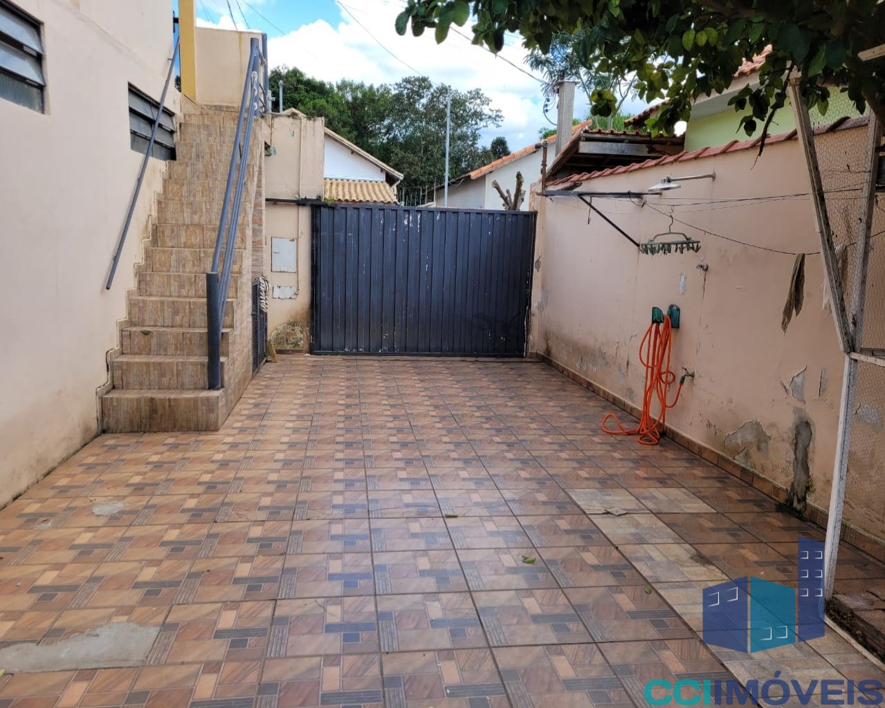 Casa à venda com 3 quartos, 150m² - Foto 3