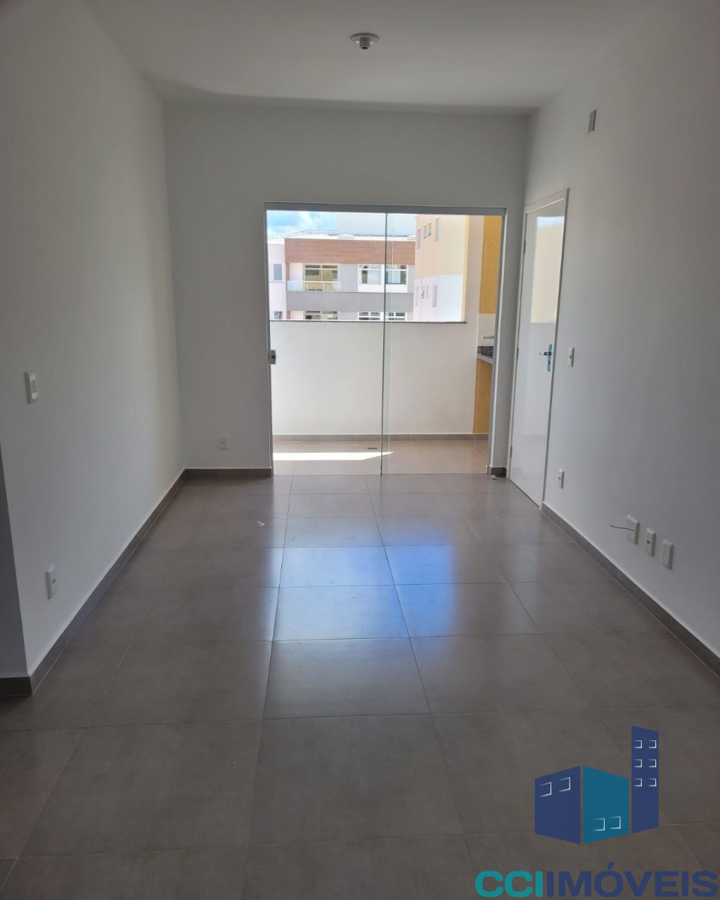 Apartamento à venda com 2 quartos, 72m² - Foto 11