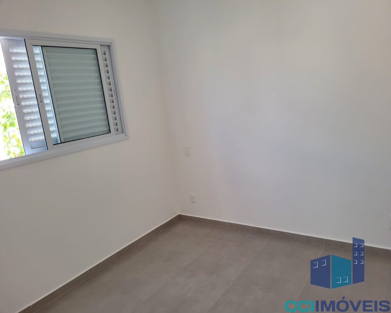 Apartamento à venda com 2 quartos, 72m² - Foto 4