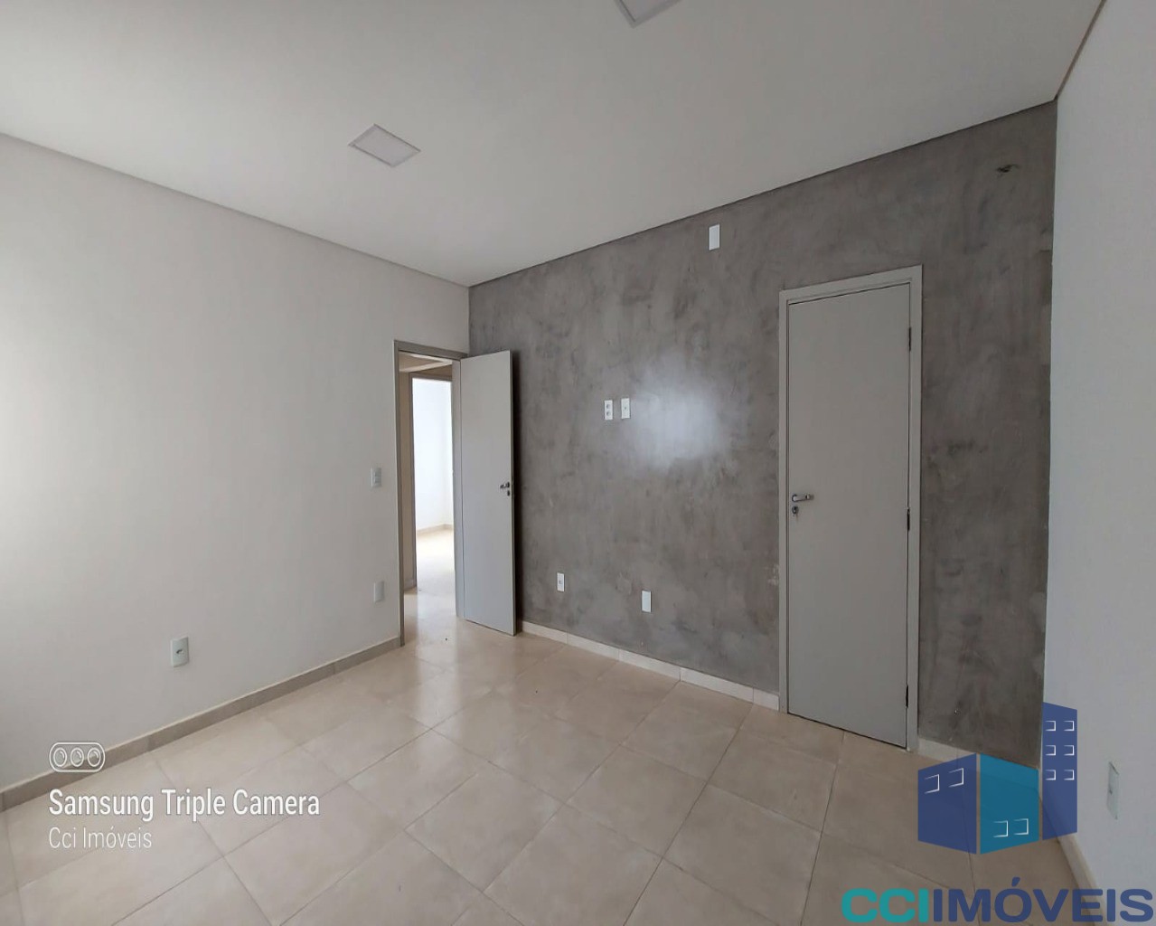 Casa à venda com 3 quartos, 250m² - Foto 3