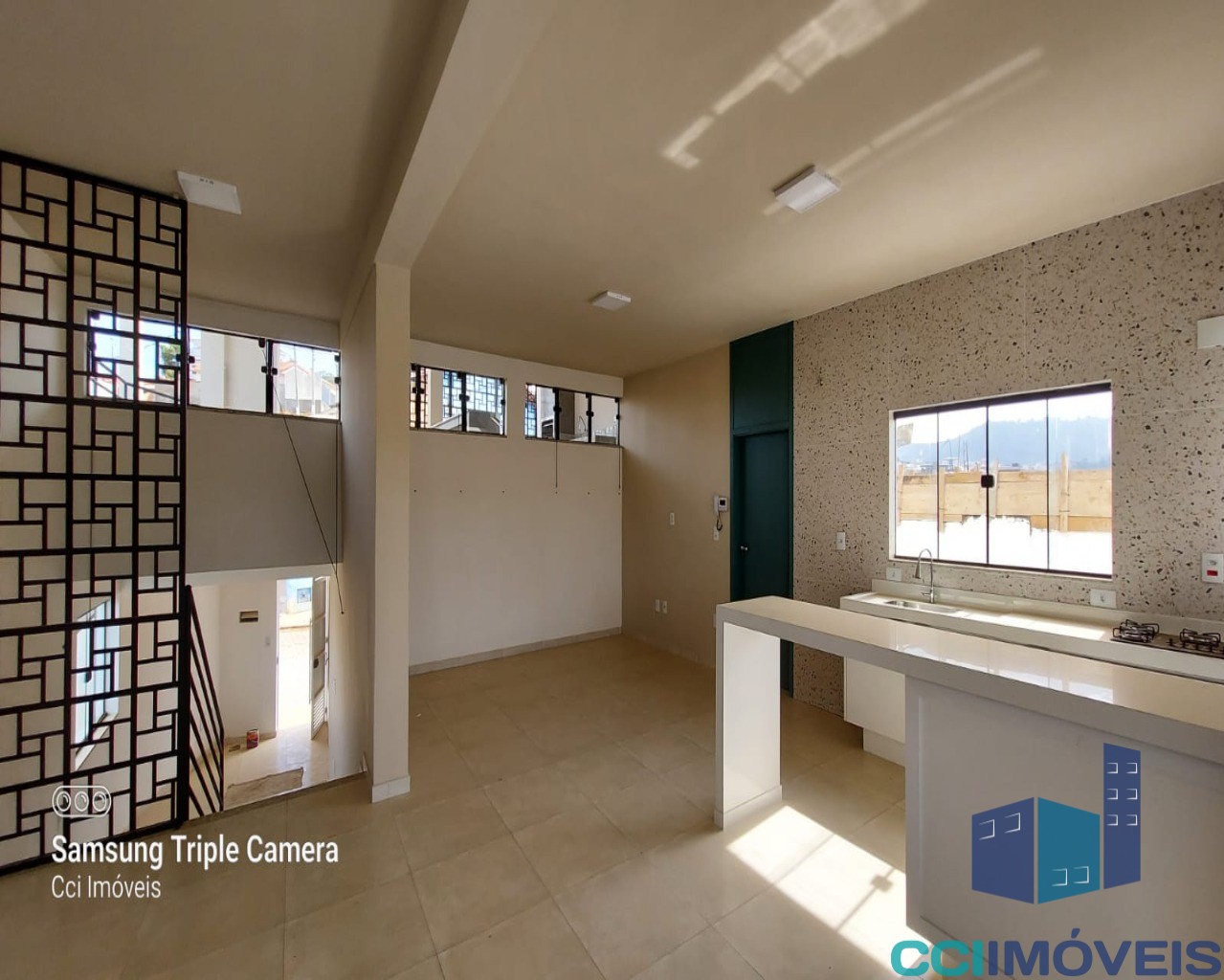 Casa à venda com 3 quartos, 250m² - Foto 5