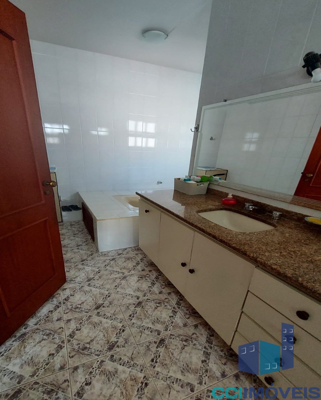 Casa à venda com 4 quartos, 400m² - Foto 33