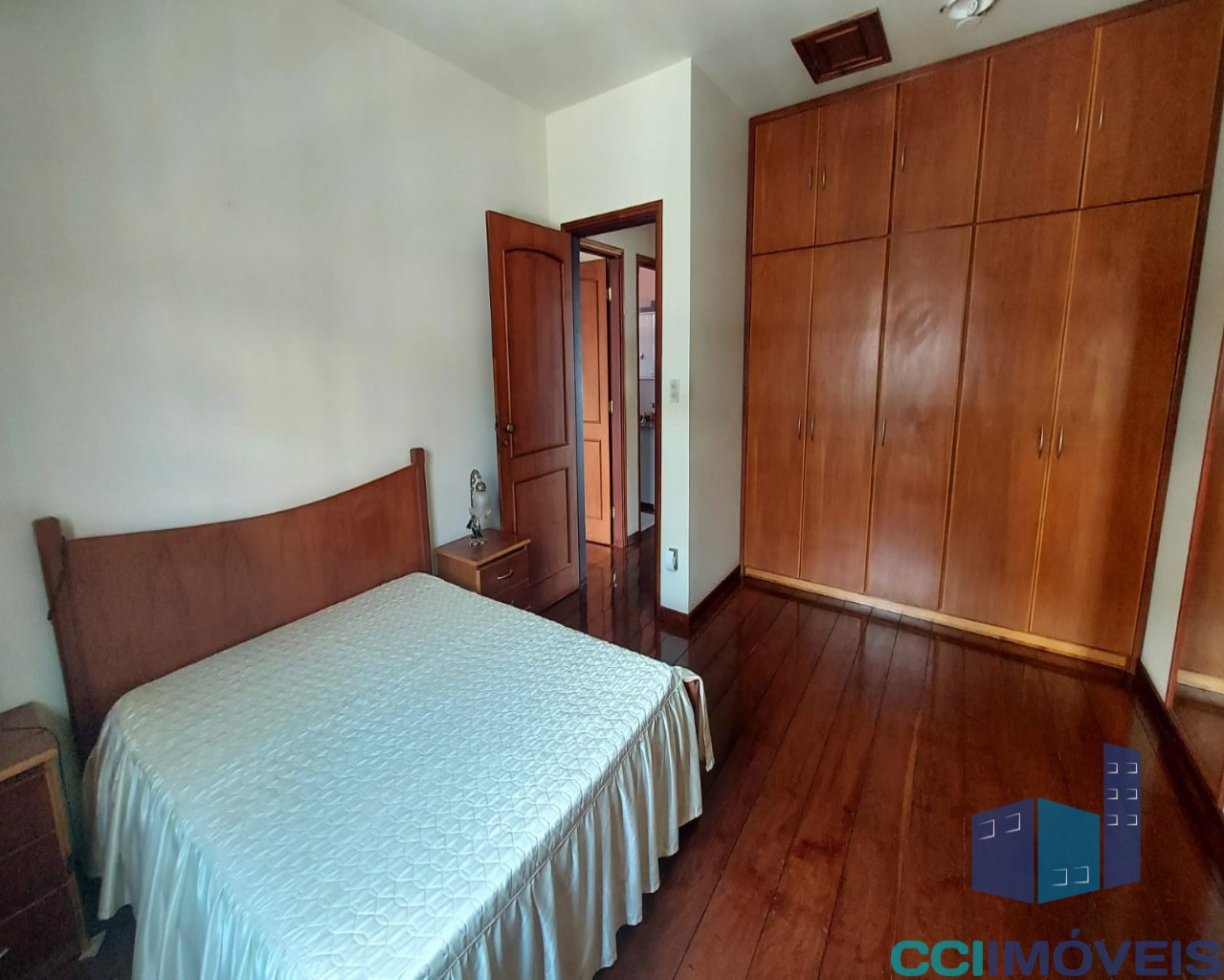 Casa à venda com 4 quartos, 400m² - Foto 16