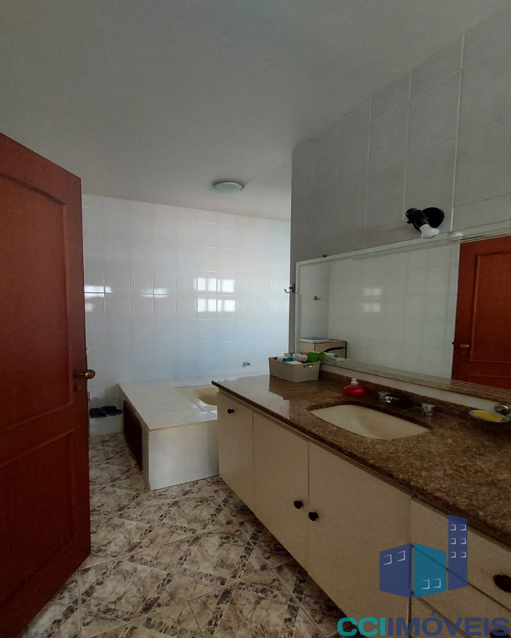 Casa à venda com 4 quartos, 400m² - Foto 17