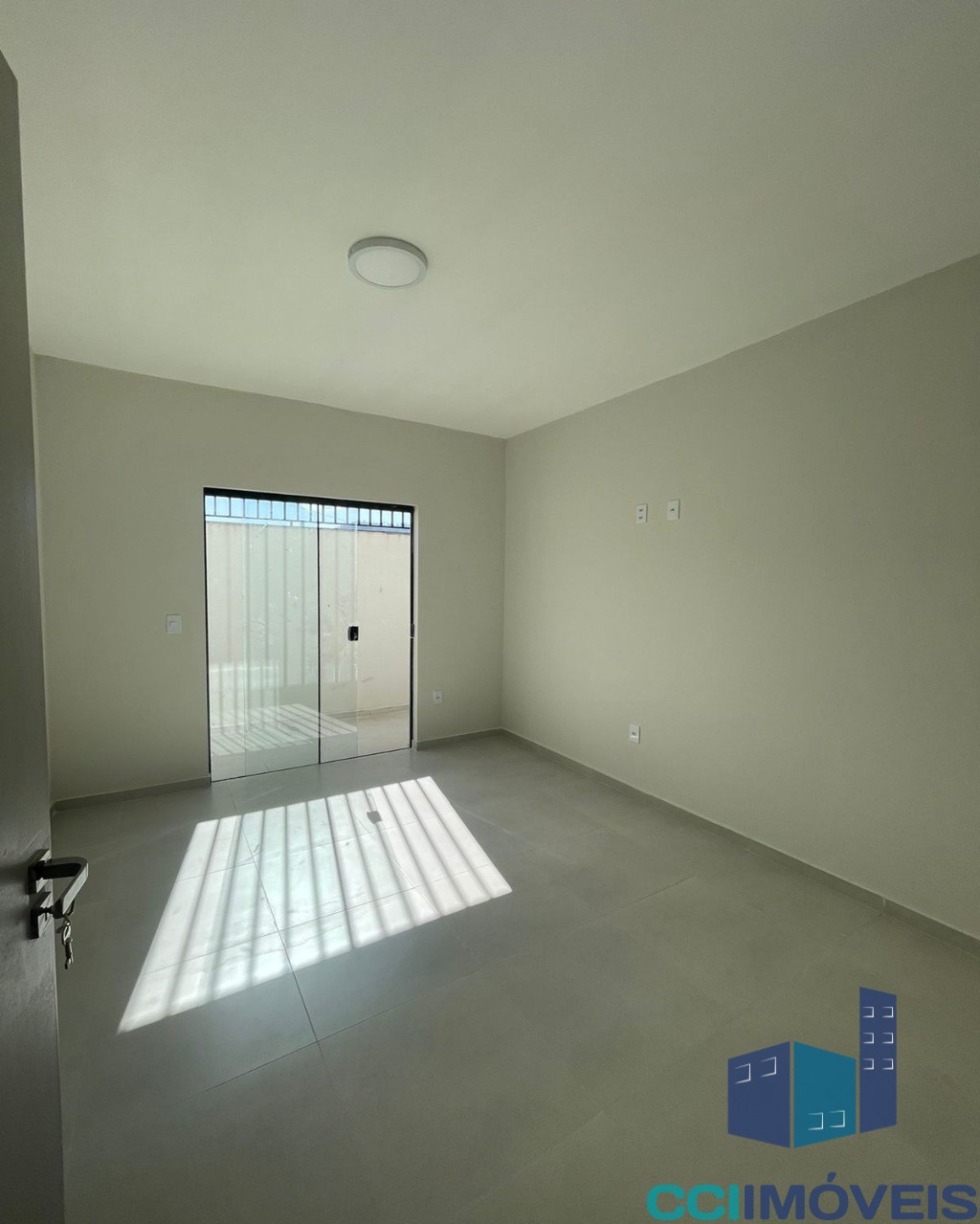 Casa à venda com 4 quartos, 250m² - Foto 12