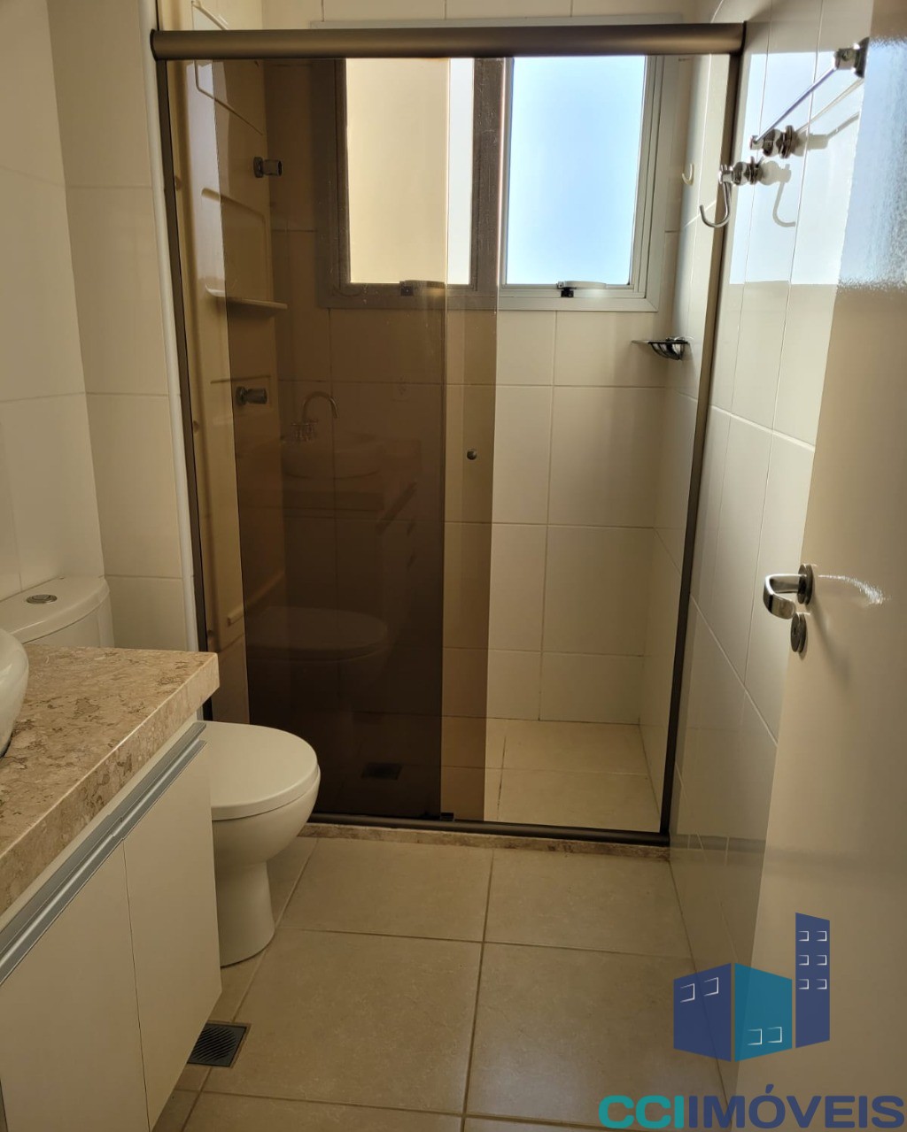 Apartamento à venda com 3 quartos, 104m² - Foto 2