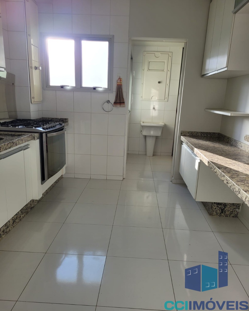 Apartamento à venda com 3 quartos, 104m² - Foto 6