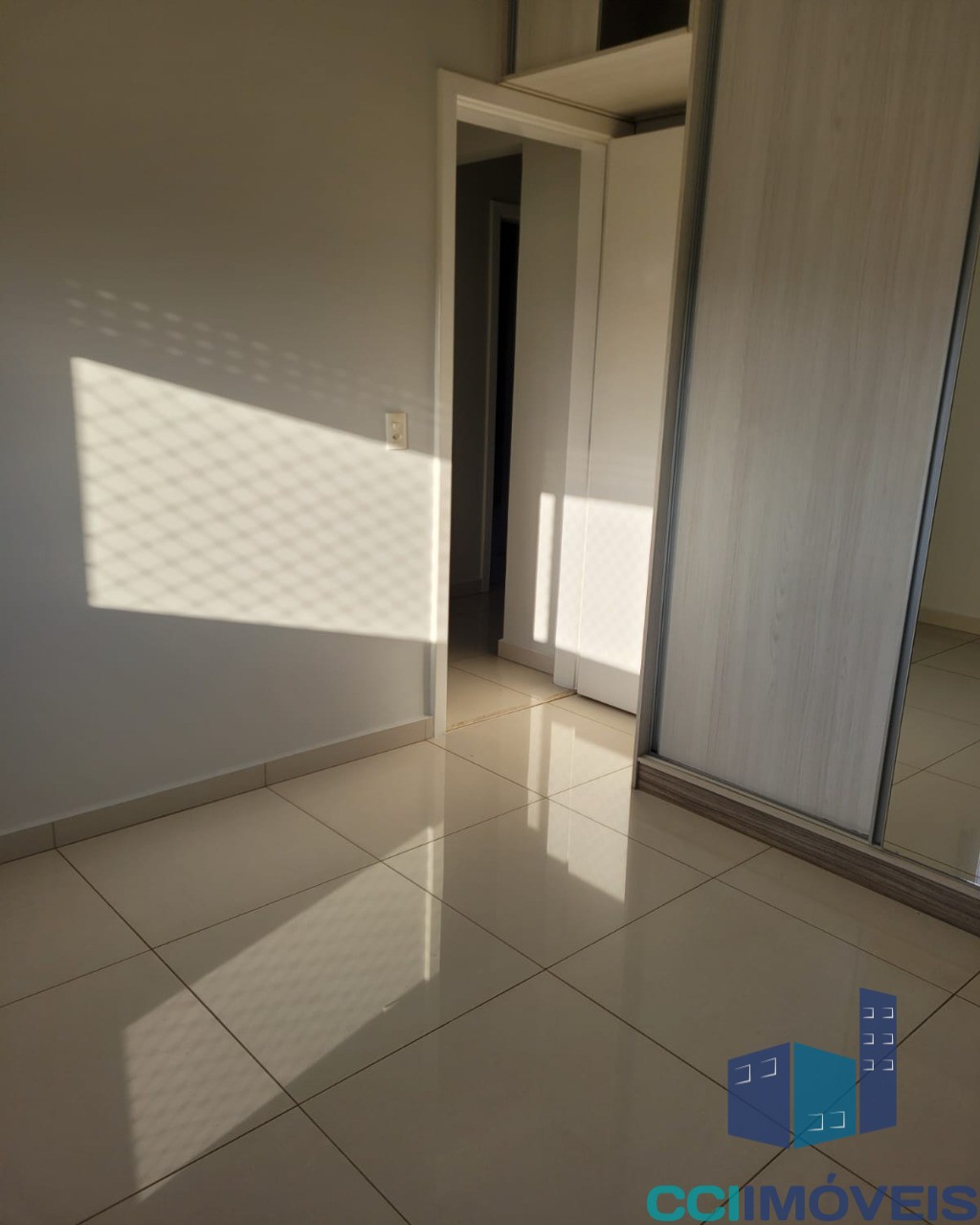 Apartamento à venda com 3 quartos, 104m² - Foto 5