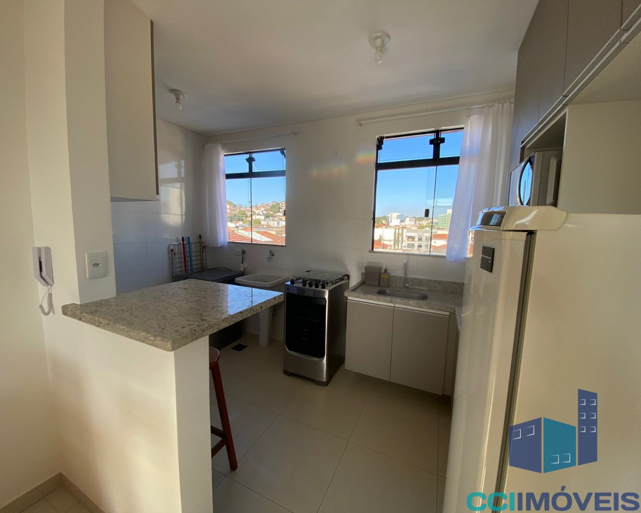 Apartamento à venda com 2 quartos, 56m² - Foto 10