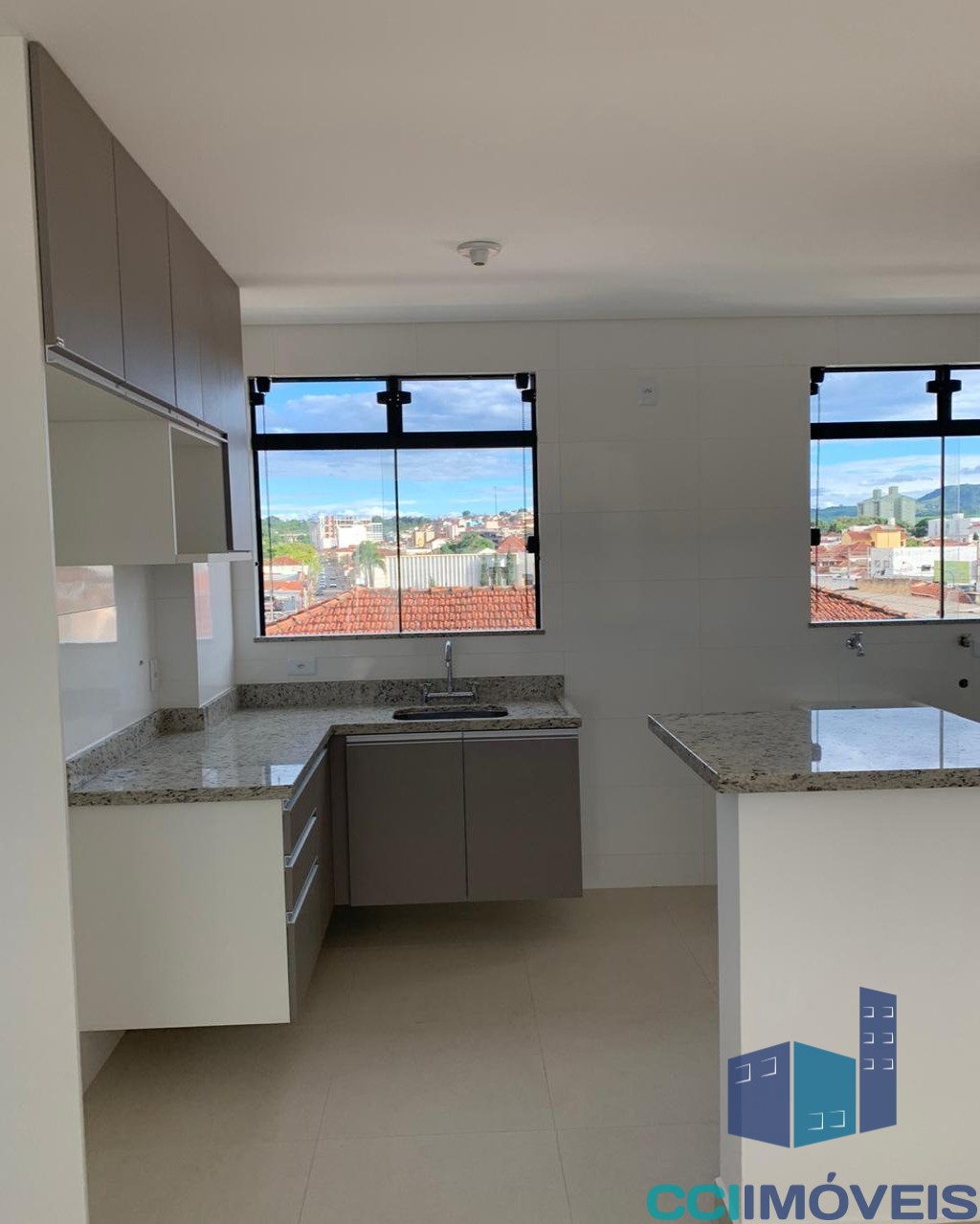 Apartamento à venda com 2 quartos, 56m² - Foto 23