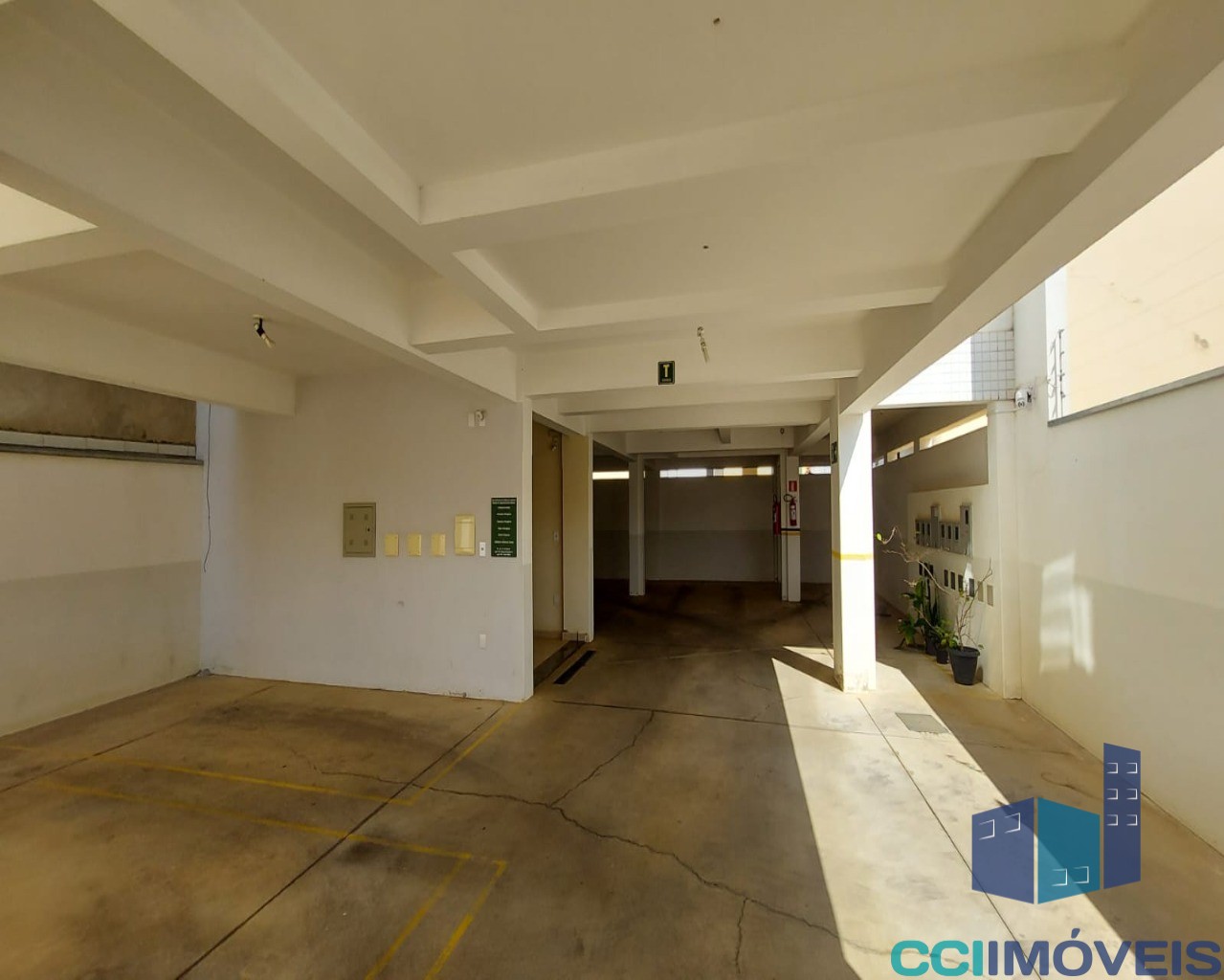 Apartamento à venda com 2 quartos, 78m² - Foto 11