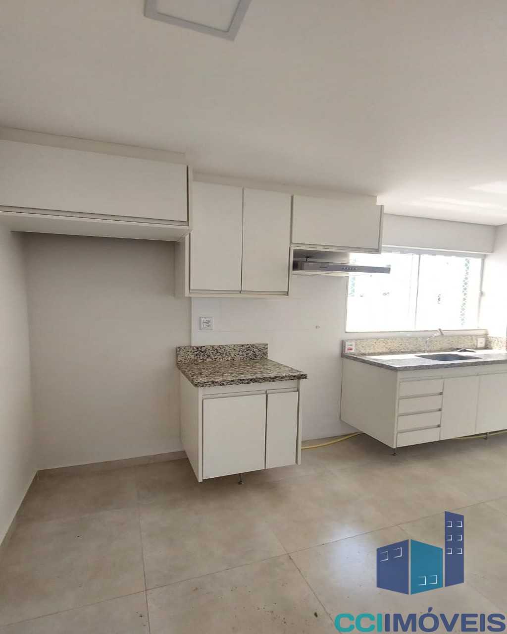 Apartamento para alugar com 2 quartos, 80m² - Foto 13