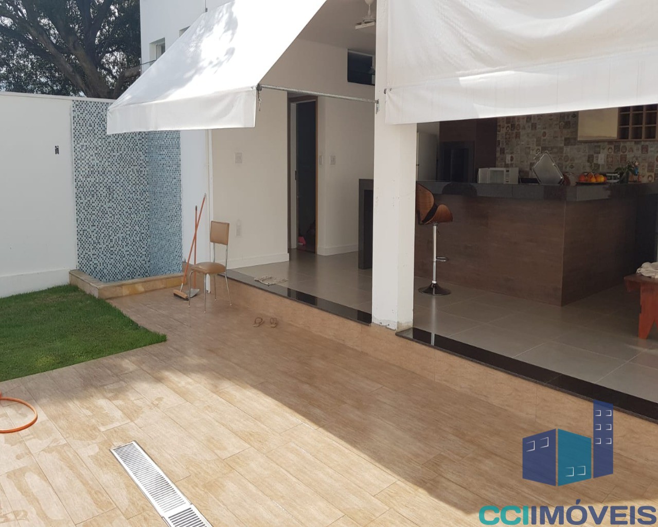 Casa à venda com 5 quartos, 410m² - Foto 6