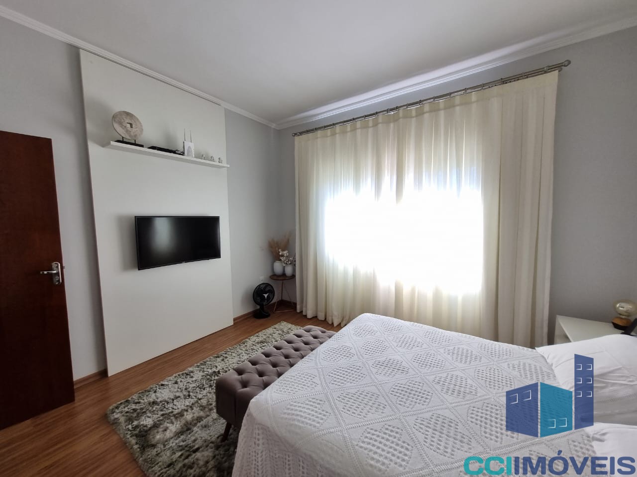 Casa à venda com 3 quartos, 160m² - Foto 3