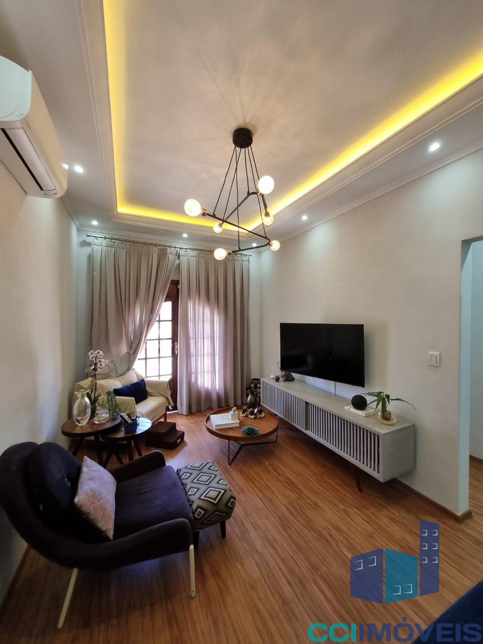 Casa à venda com 3 quartos, 160m² - Foto 2