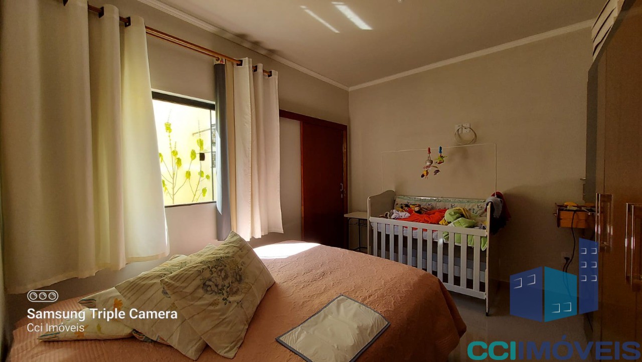 Casa à venda com 2 quartos, 70m² - Foto 7