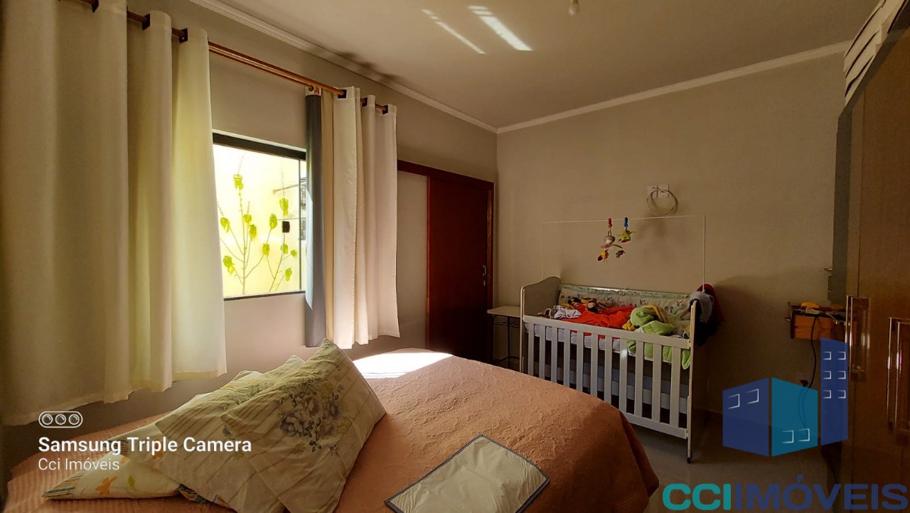 Casa à venda com 2 quartos, 70m² - Foto 8