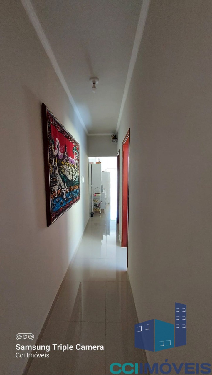 Casa à venda com 2 quartos, 70m² - Foto 9