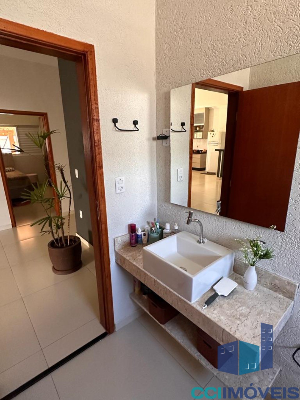 Casa à venda com 3 quartos, 309m² - Foto 3