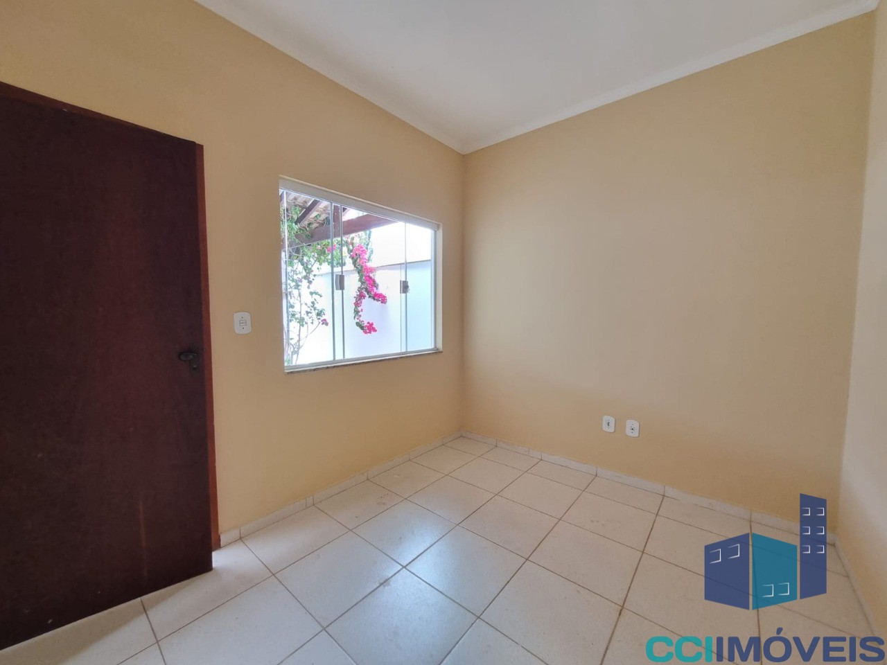 Casa à venda com 2 quartos, 100m² - Foto 11