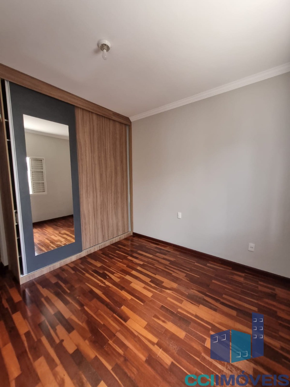 Casa à venda com 3 quartos, 359m² - Foto 15