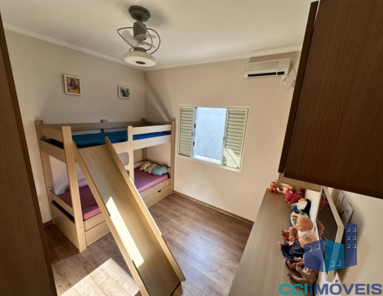 Casa à venda com 3 quartos, 300m² - Foto 6