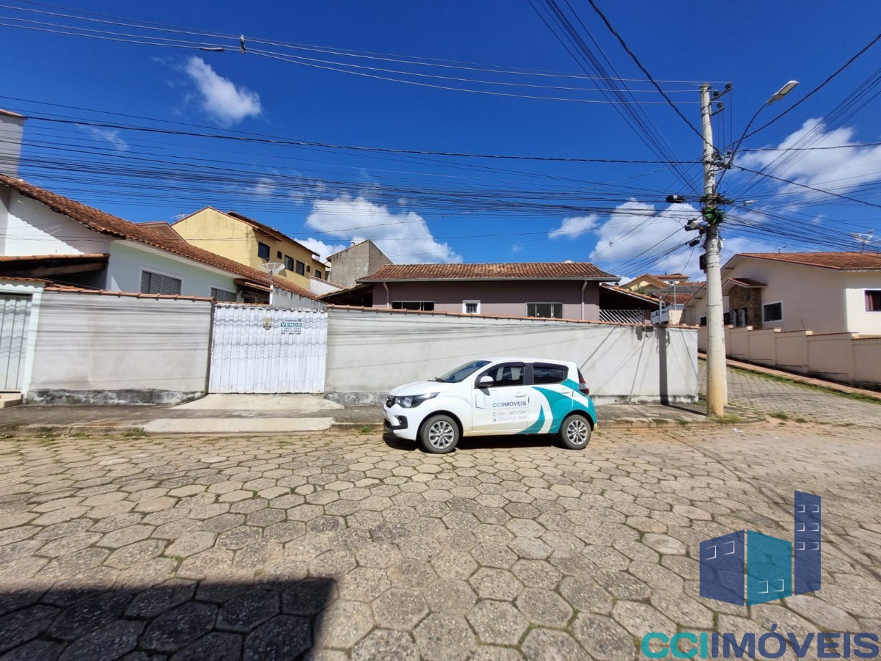 Casa à venda com 3 quartos, 80m² - Foto 11