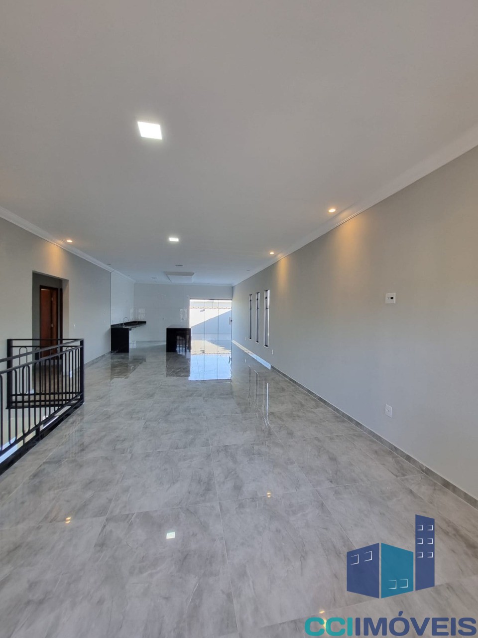 Casa à venda com 3 quartos, 225m² - Foto 11