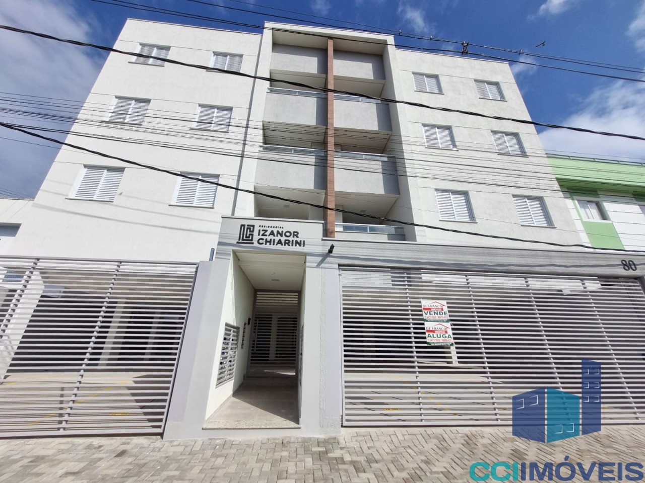 Apartamento à venda com 3 quartos, 81m² - Foto 1