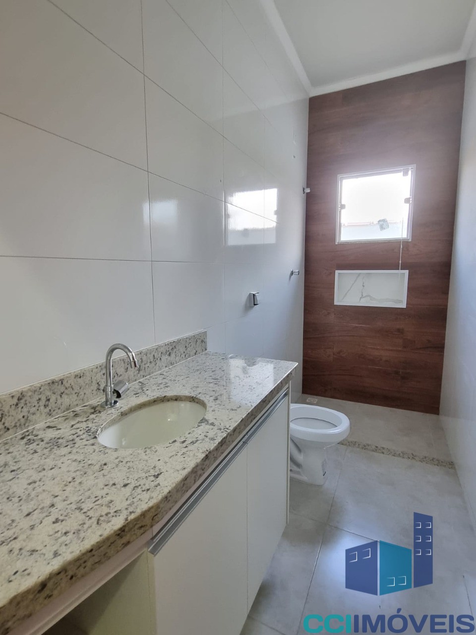 Casa à venda com 2 quartos, 68m² - Foto 4