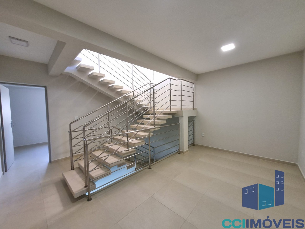 Casa à venda com 4 quartos, 357m² - Foto 13