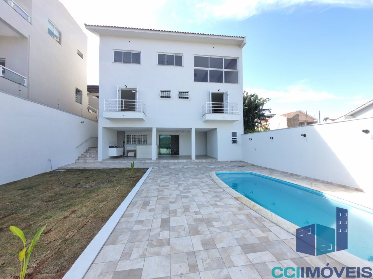 Casa à venda com 4 quartos, 357m² - Foto 16