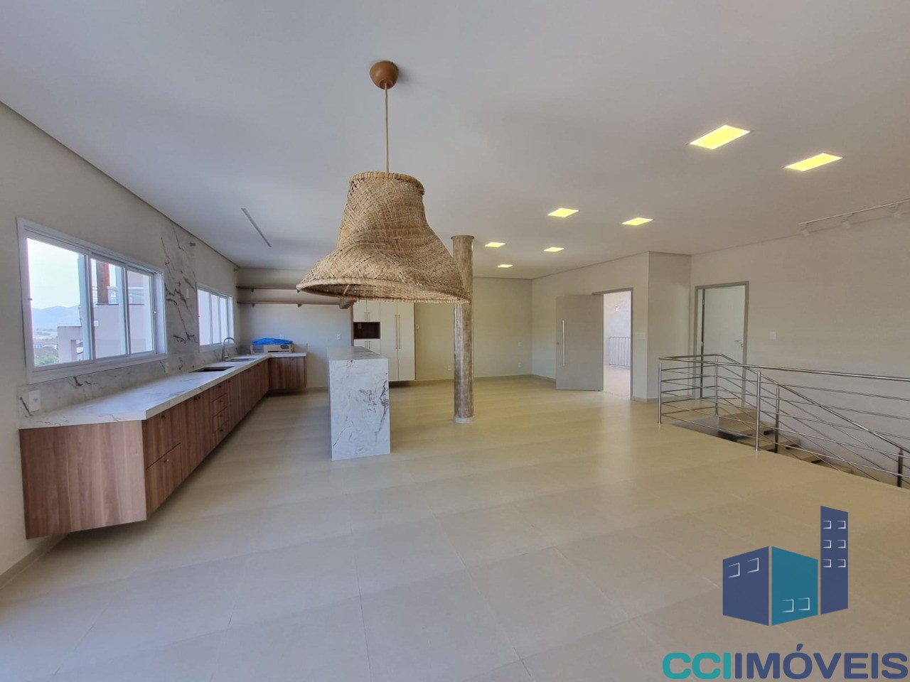 Casa à venda com 4 quartos, 357m² - Foto 18