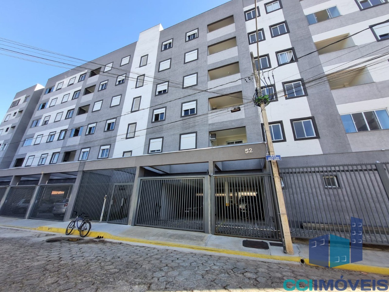 Apartamento à venda com 2 quartos, 1m² - Foto 1