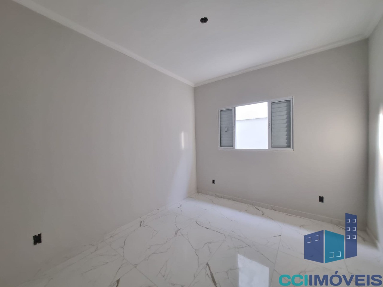 Casa à venda com 3 quartos, 150m² - Foto 3