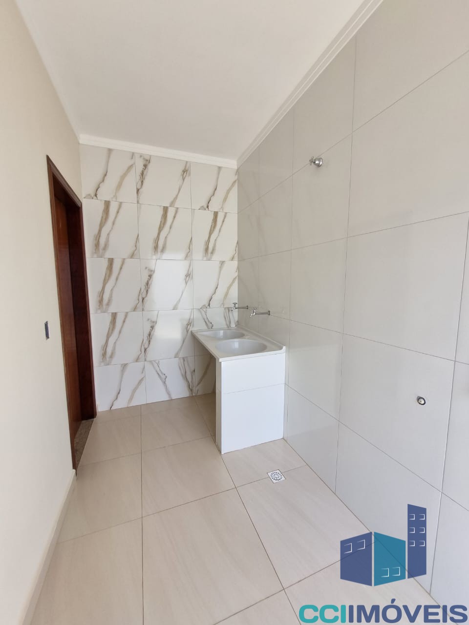 Casa à venda com 4 quartos, 170m² - Foto 9