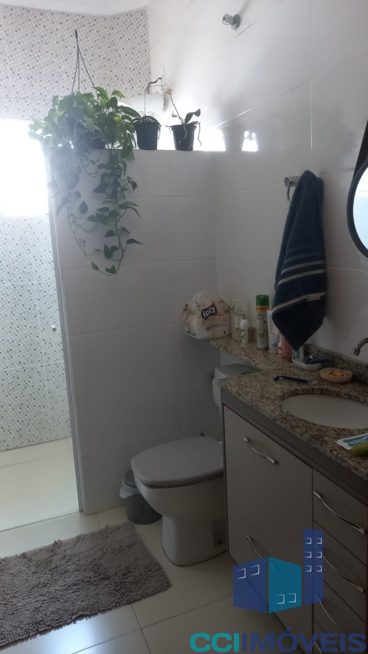 Apartamento à venda com 2 quartos, 70m² - Foto 4