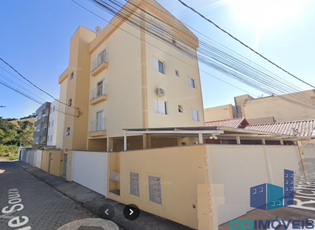 Apartamento à venda com 2 quartos, 70m² - Foto 1