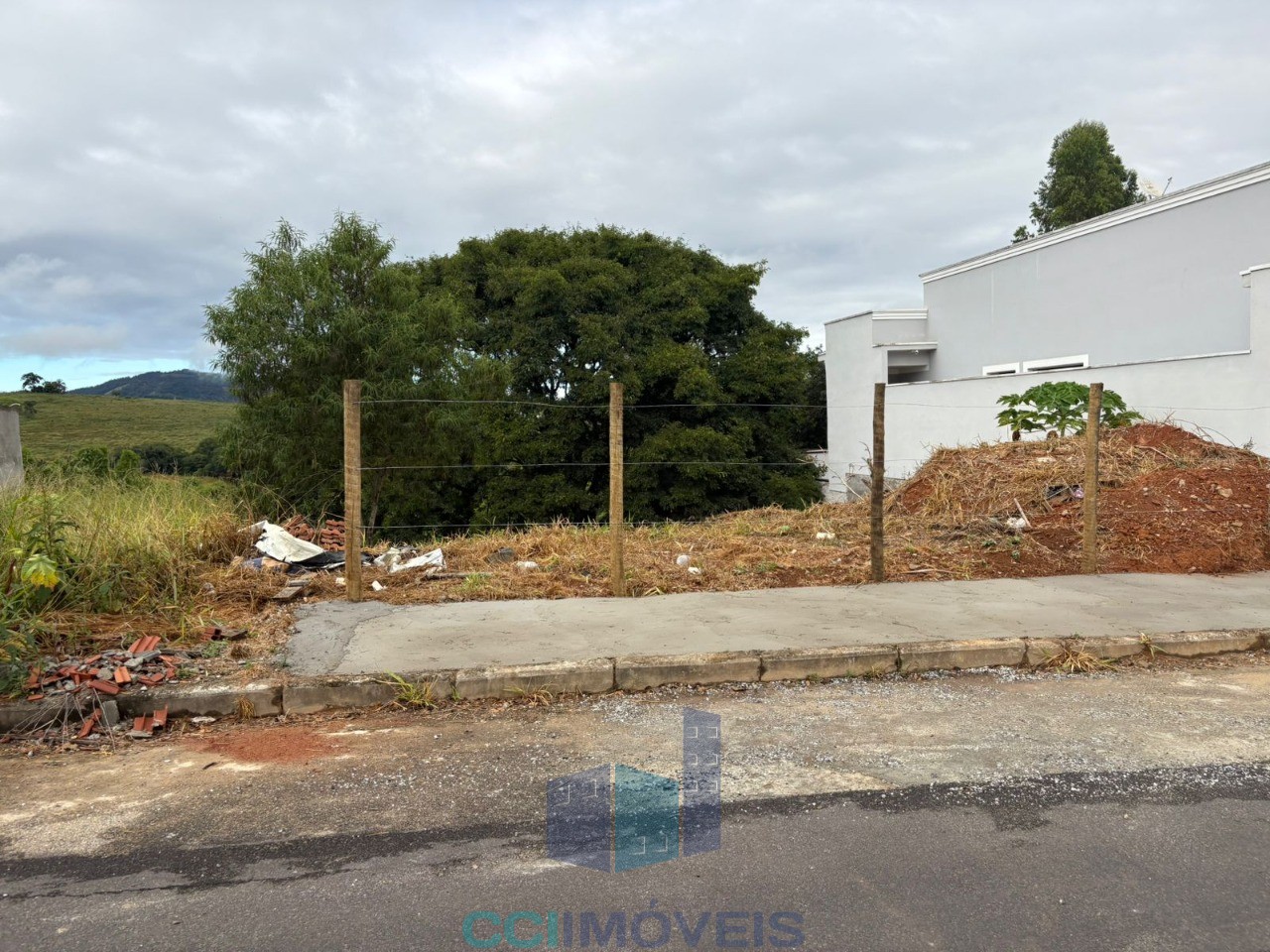 Terreno, 300 m² - Foto 1