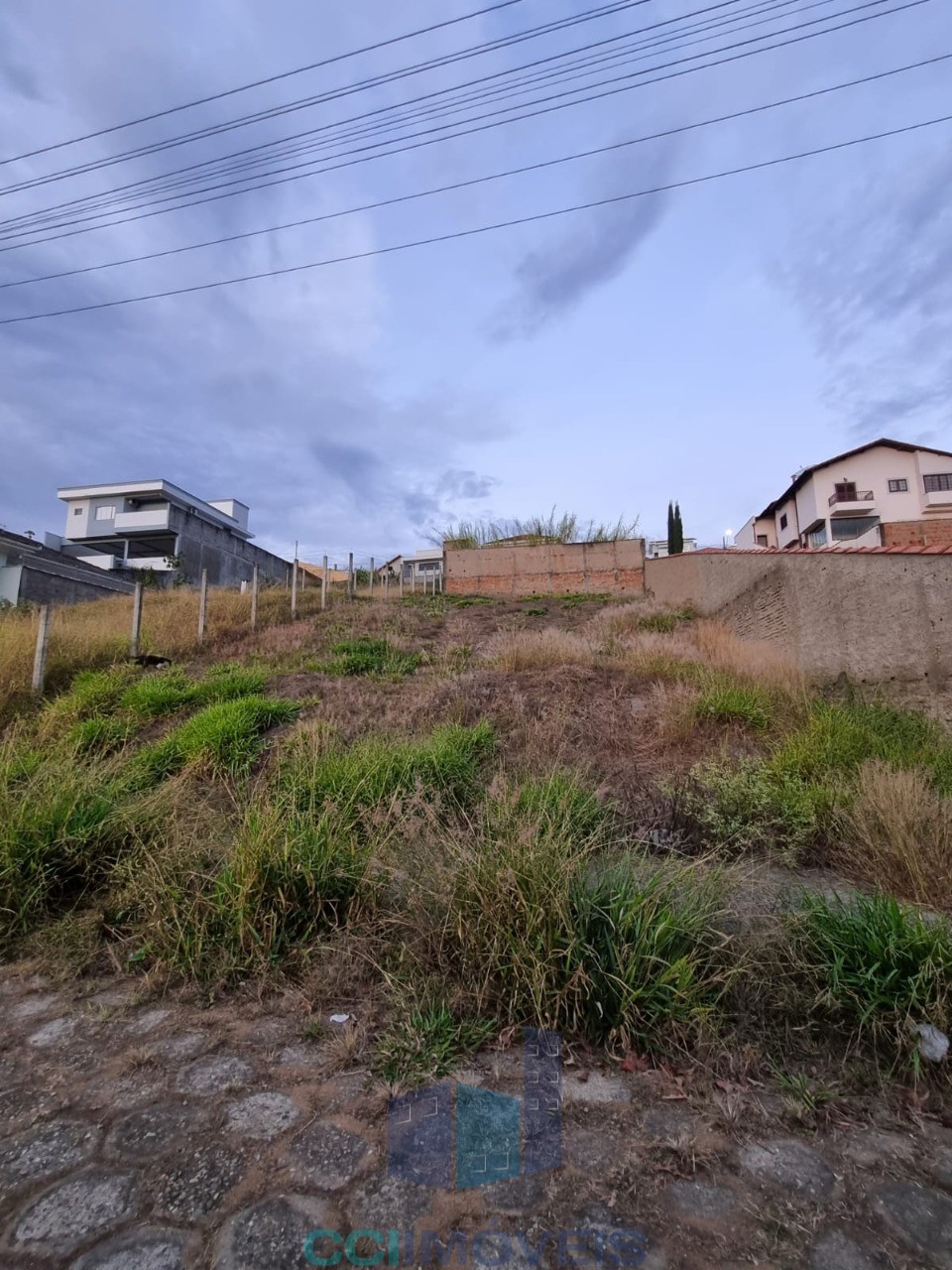 Terreno, 330 m² - Foto 1