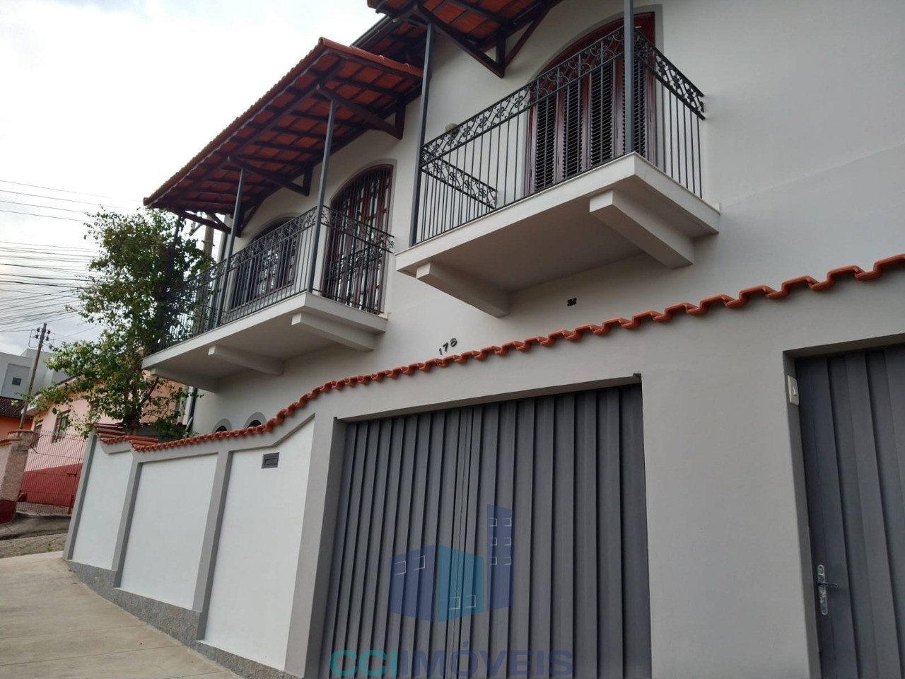 Casa, 4 quartos, 236 m² - Foto 2