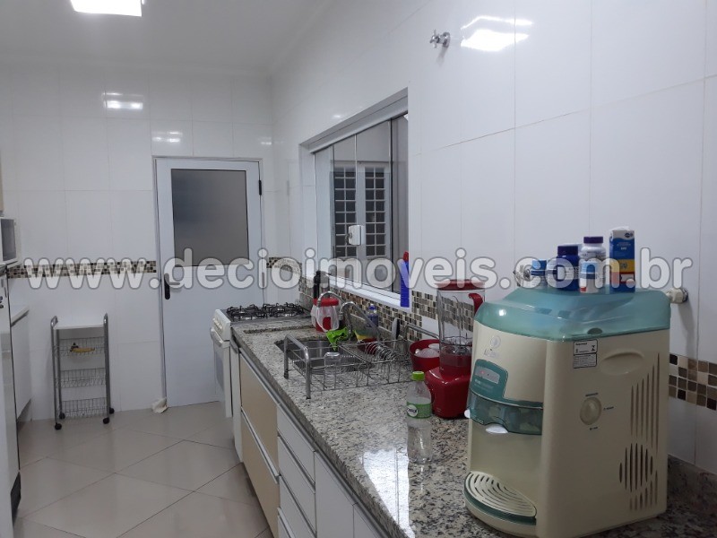 Casa à venda com 3 quartos, 400m² - Foto 6